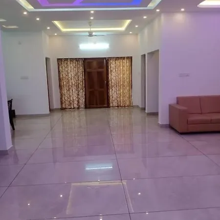 Spacious & Comfortable Home Stay ! Thrissur Exterior photo